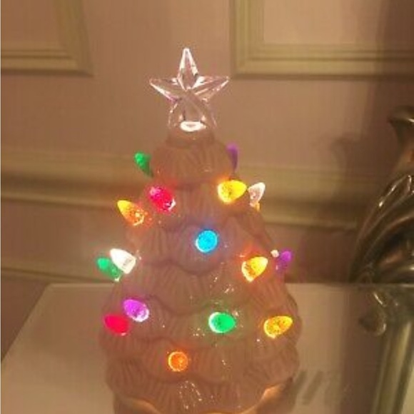 Nw Mini pink Christmas tree ceramic lighted - www.albmac.com
